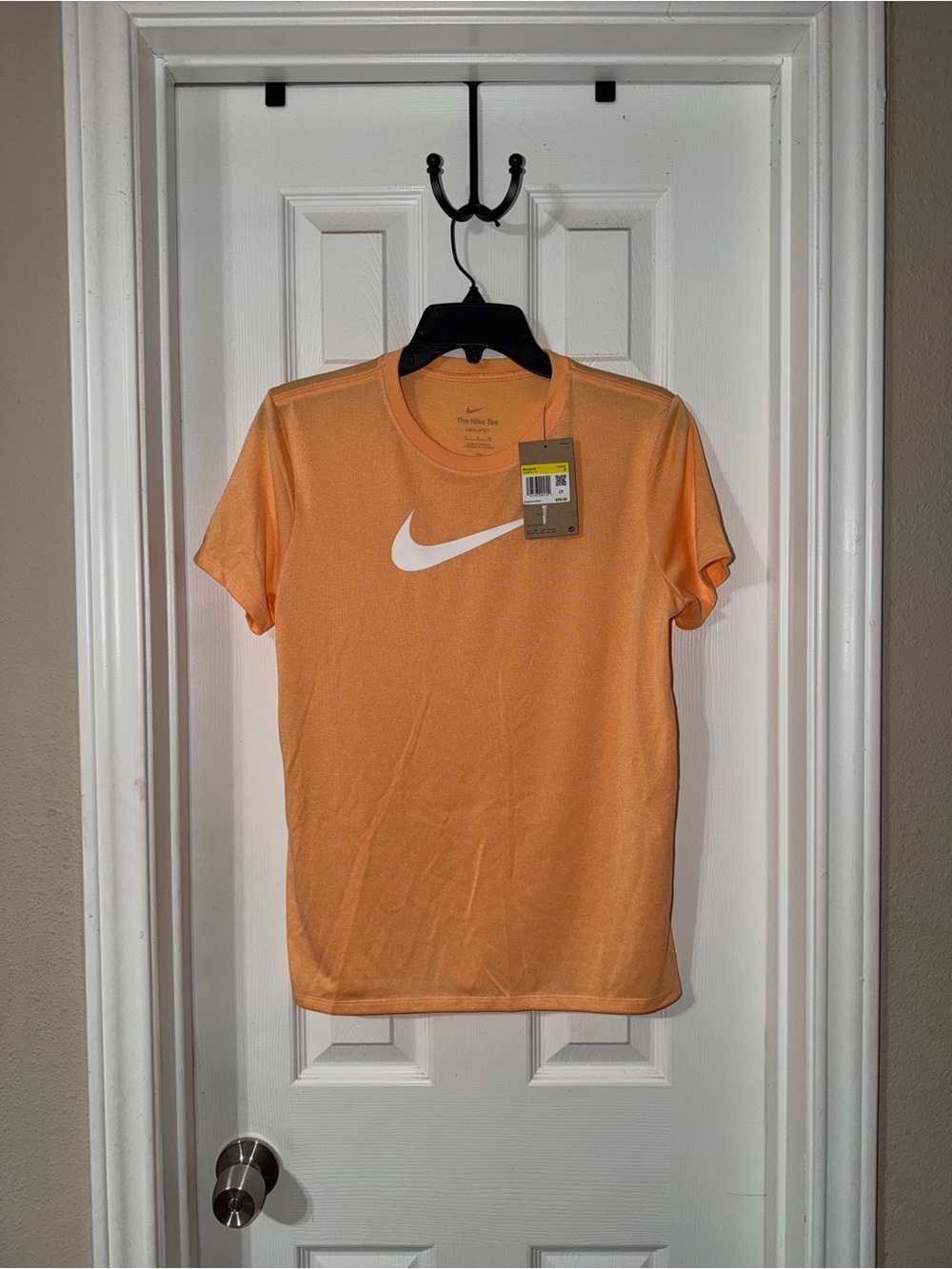 Nike Women's Dri-FIT Graphic T-Shirt - Small